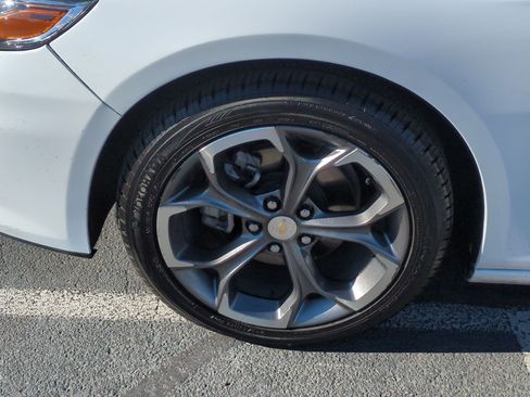 Used 2021 Chevrolet Malibu LT image 13