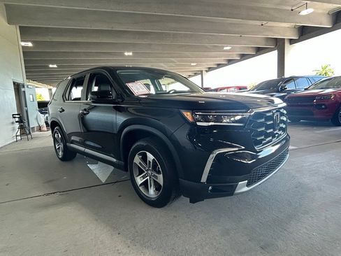 Used 2023 Honda Pilot EX-L image 7
