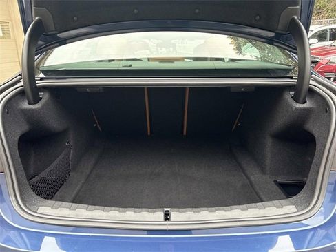 Used 2023 BMW 330i xDrive Sedan w/ Premium Package image 25