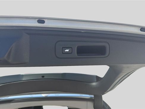 Used 2023 Honda Odyssey Elite image 23