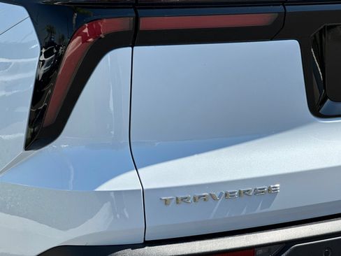 New 2026 Chevrolet Traverse LT w/ Enhanced Driving Package FWD image 28