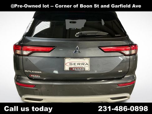Used 2024 Mitsubishi Outlander SE AWD/4WD image 4