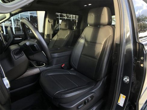 Certified 2022 GMC Sierra 1500 Denali w/ Denali Premium Package image 19