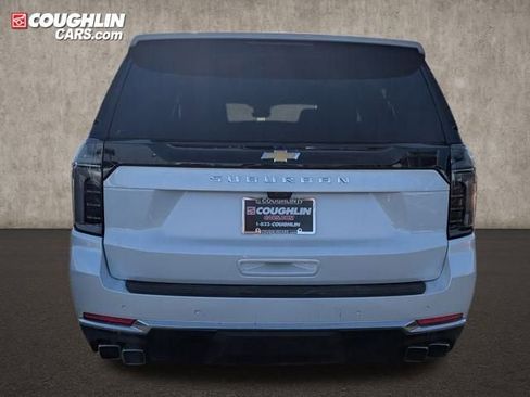 Used 2025 Chevrolet Suburban High Country image 6