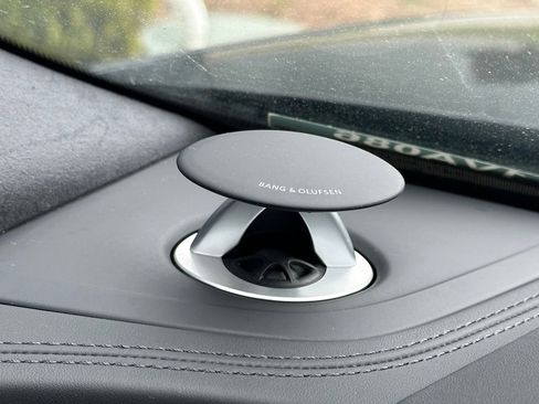 Certified 2025 Audi RS Q8 performance image 32