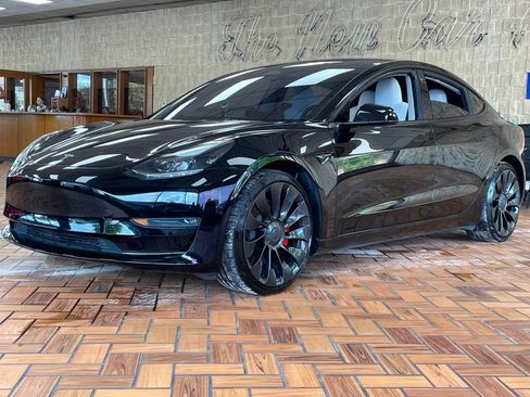 Used 2023 Tesla Model 3 Performance AWD/4WD image 4