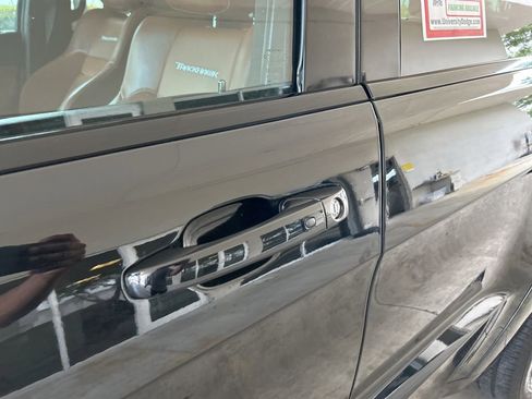 Used 2018 Jeep Grand Cherokee Trackhawk AWD/4WD image 16