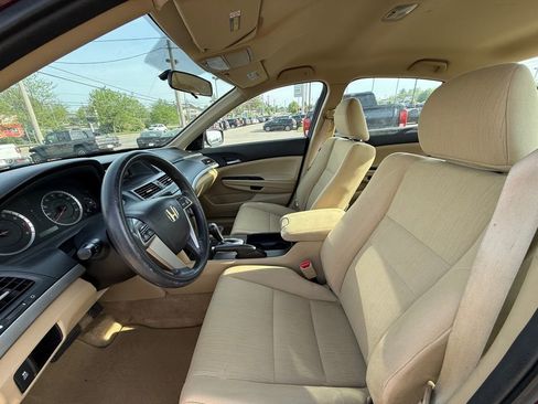 Used 2012 Honda Accord LX image 12