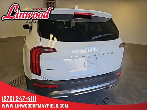 Used 2022 Kia Telluride S image 4