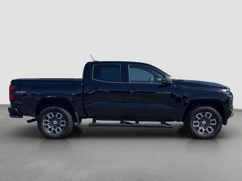 Used 2024 Chevrolet Colorado Z71 w/ Z71 Convenience Package 2 AWD/4WD image 7