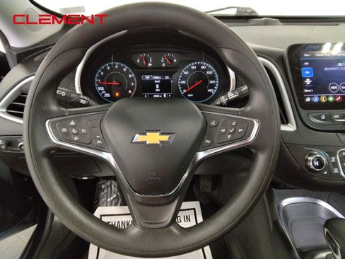 Used 2024 Chevrolet Malibu LT image 12