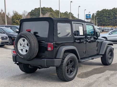 Used 2018 Jeep Wrangler Unlimited Sport S image 2