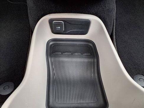 Used 2023 Chrysler Voyager LX FWD image 24