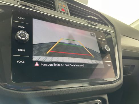 Used 2021 Volkswagen Tiguan SEL image 22