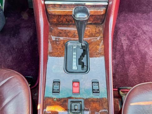 Used 1989 Mercedes-Benz 560 SL image 44