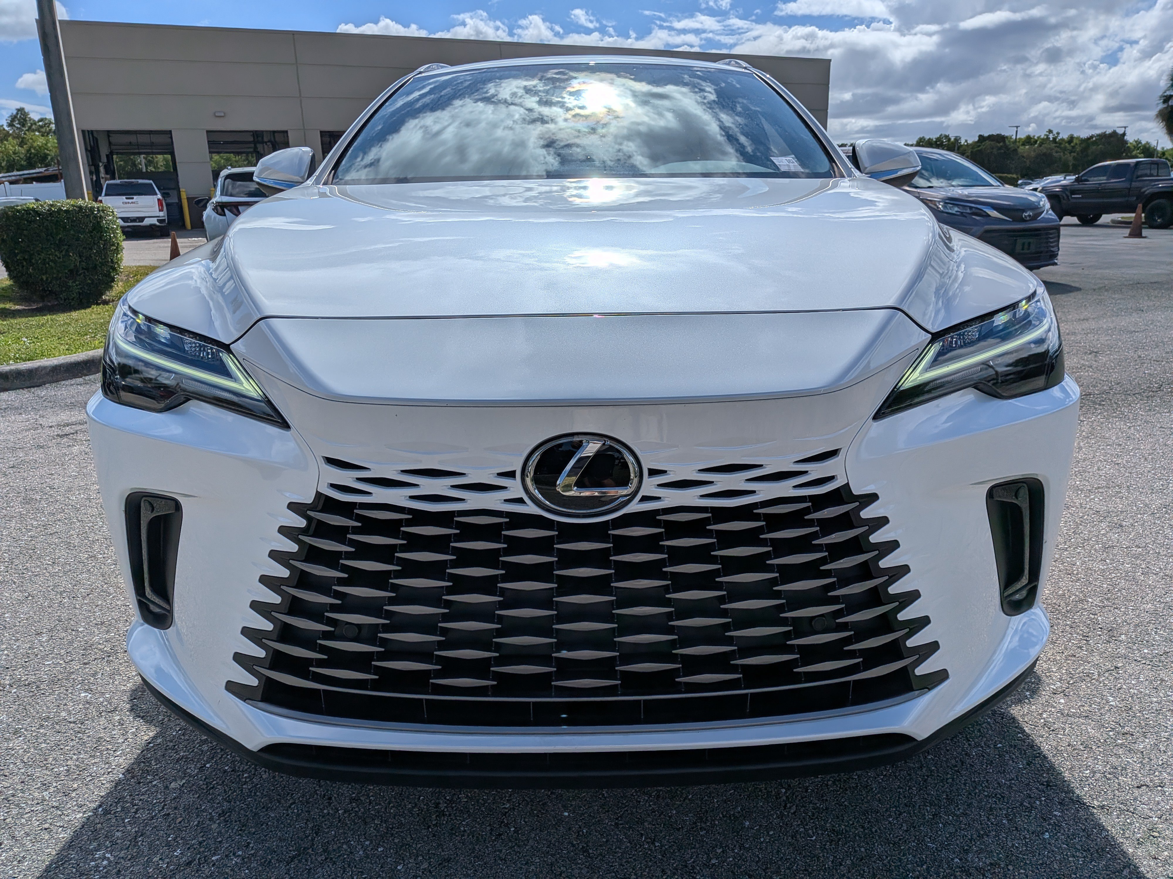 Used 2026 Lexus RX 350h AWD/4WD image 9