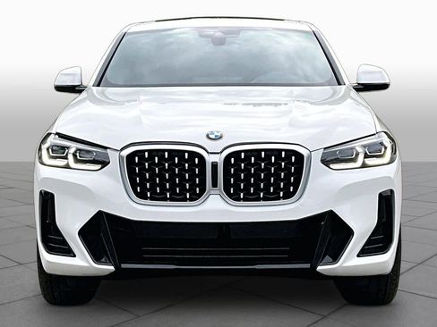 Certified 2025 BMW X4 xDrive30i AWD/4WD image 3