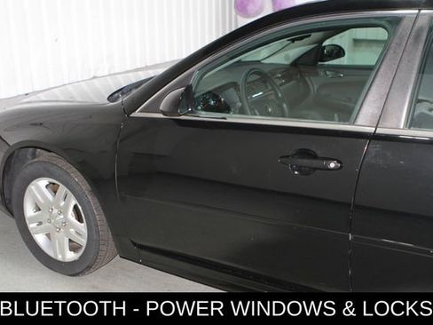 Used 2016 Chevrolet Impala LT FWD image 27