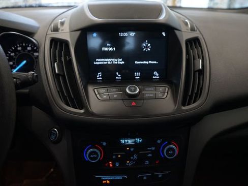 Used 2019 Ford Escape SE image 21