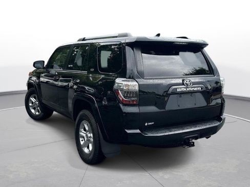 Used 2019 Toyota 4Runner SR5 RWD image 8