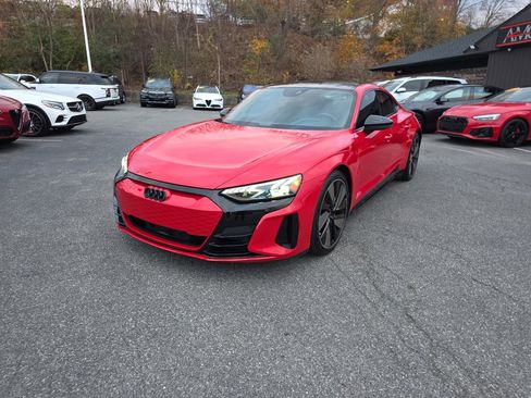 Used 2023 Audi e-tron GT Prestige w/ Prestige Package image 17