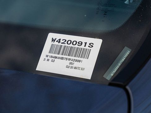 Used 2025 Mercedes-Benz GLB 250 GLB 250 image 5