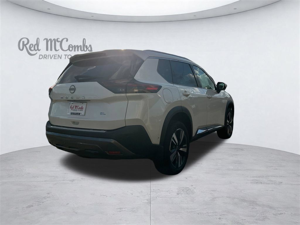 Used 2023 Nissan Rogue SL w/ SL Premium Package FWD image 3
