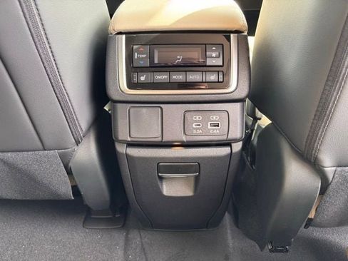 New 2026 Subaru Ascent Limited AWD/4WD image 14