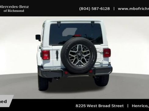 Used 2024 Jeep Wrangler Unlimited Sahara w/ Technology Group AWD/4WD image 9