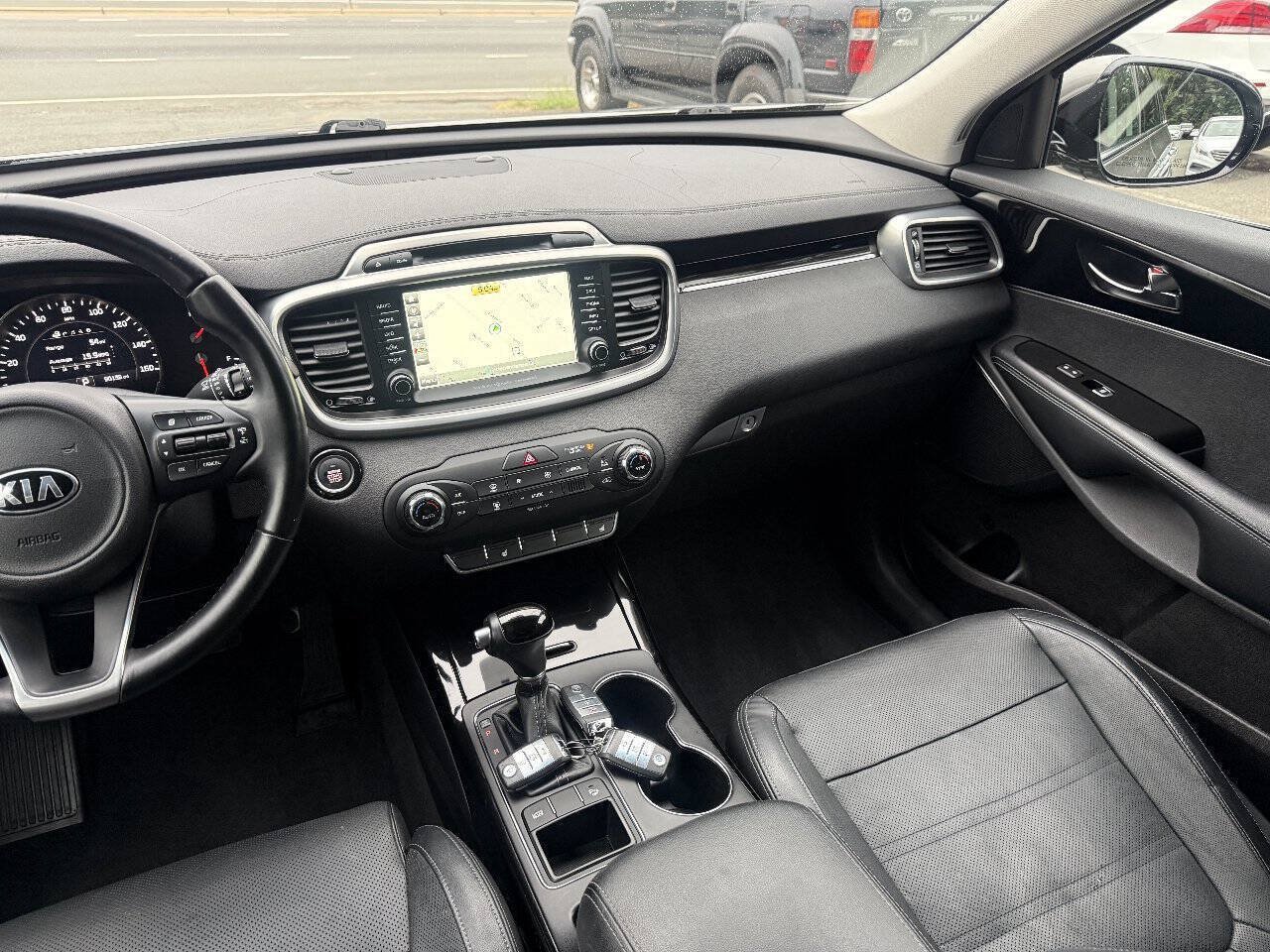 Used 2016 Kia Sorento SX FWD image 21