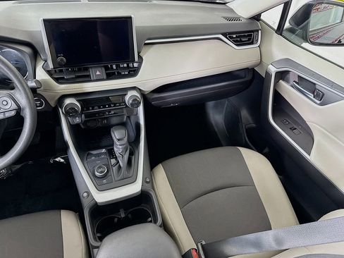 Certified 2025 Toyota RAV4 XLE w/ Convenience Package AWD/4WD image 28