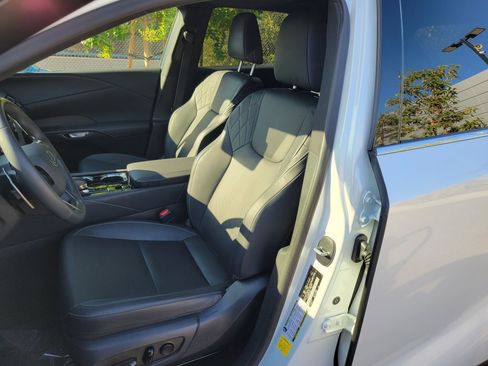 Used 2024 Lexus RX 350 FWD w/ Technology Package image 5