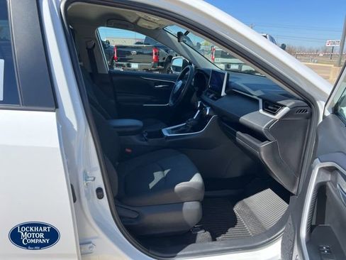 Used 2024 Toyota RAV4 XLE image 28