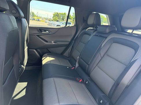 Used 2026 Chevrolet Equinox LT w/ Convenience Package II FWD image 13