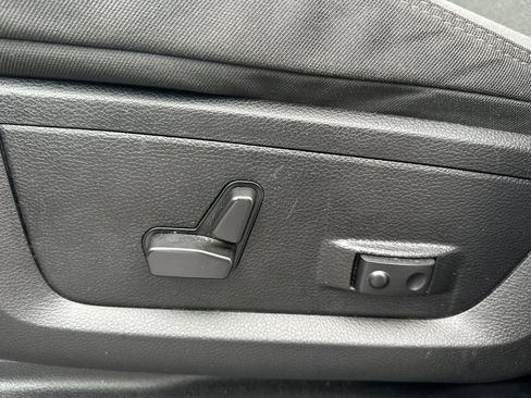 Used 2023 RAM 3500 Big Horn w/ Level 1 Equipment Group image 13