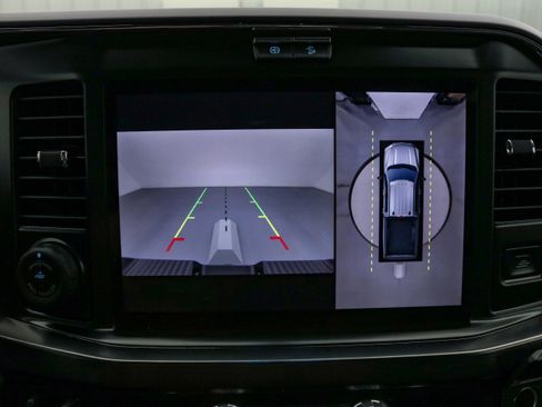 New 2026 Ford F250 Lariat w/ Black Appearance Package image 17