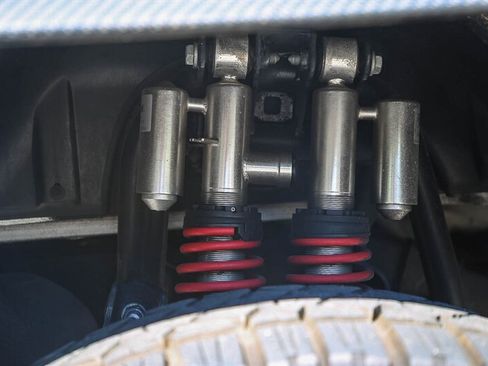 Used 2018 Mercedes-Benz G 550 Squared image 16