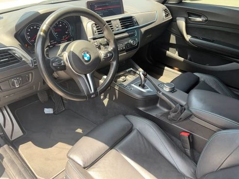 Used 2018 BMW M2 RWD image 8