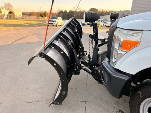 Used 2015 Ford F250 XL w/ Power Equipment Group image 20