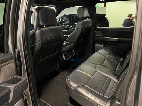 Used 2024 Ford F250 Platinum image 30