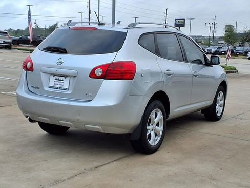 Used 2009 Nissan Rogue SL w/ Premium Pkg image 4