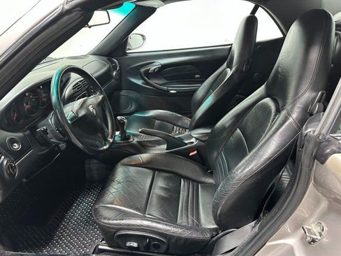 Used 2001 Porsche 911 Cabriolet image 15