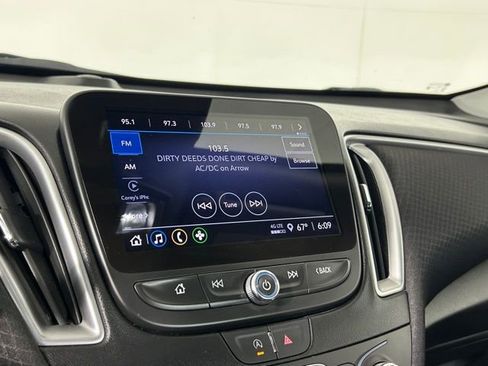 Used 2024 Chevrolet Malibu LS image 21