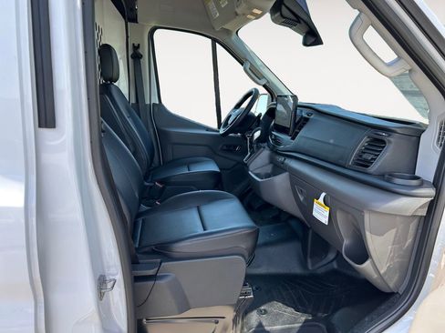 Used 2024 Ford Transit 250 148 Medium Roof w/ Load Area Protection Package image 5