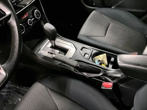 Used 2021 Subaru Crosstrek 2.0i AWD/4WD image 16