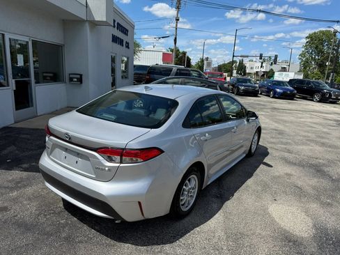 Used 2021 Toyota Corolla LE FWD image 5