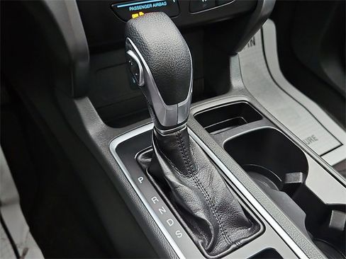 Used 2018 Ford Escape SE image 15