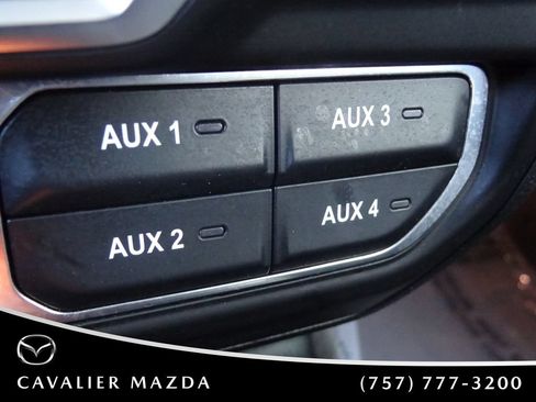 Used 2026 Jeep Gladiator Rubicon AWD/4WD image 40