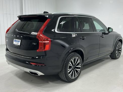 Used 2020 Volvo XC90 T6 Momentum w/ Protection Package Premier image 6
