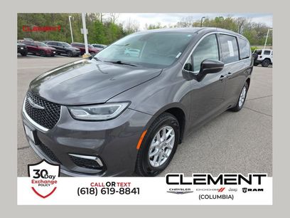 Used 2023 Chrysler Pacifica Touring-L